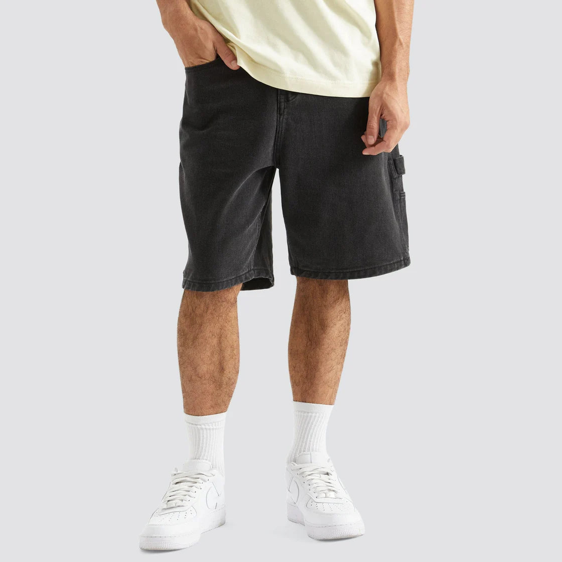 BUILT CARPENTER SHORT BLACK