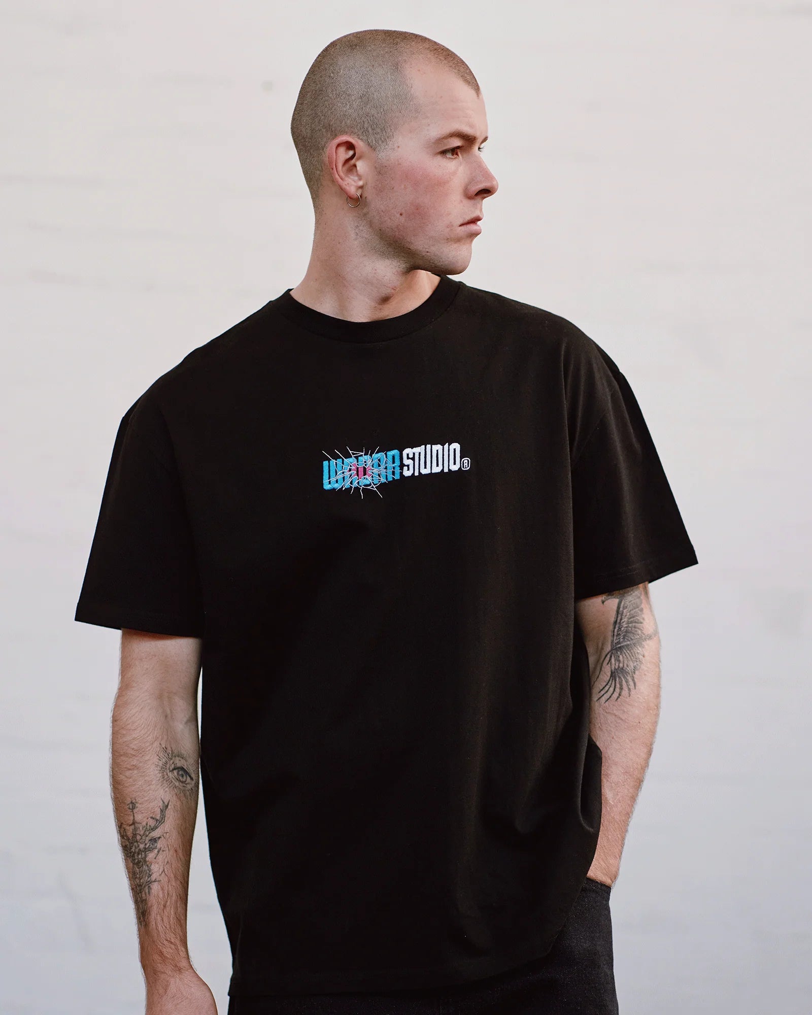 SHATTER BOX FIT TEE BLACK