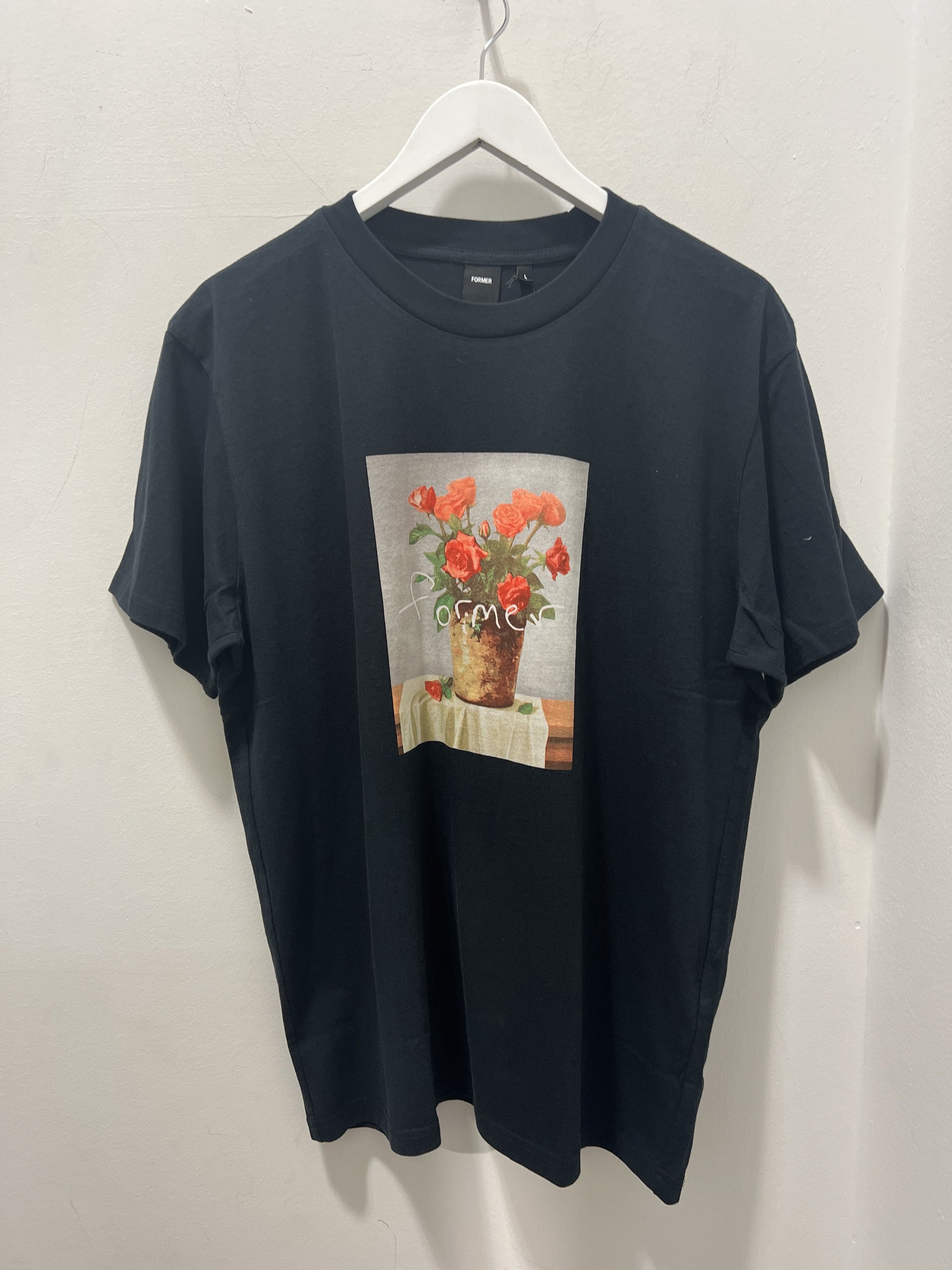 STILL LIFE TEE - BLACK