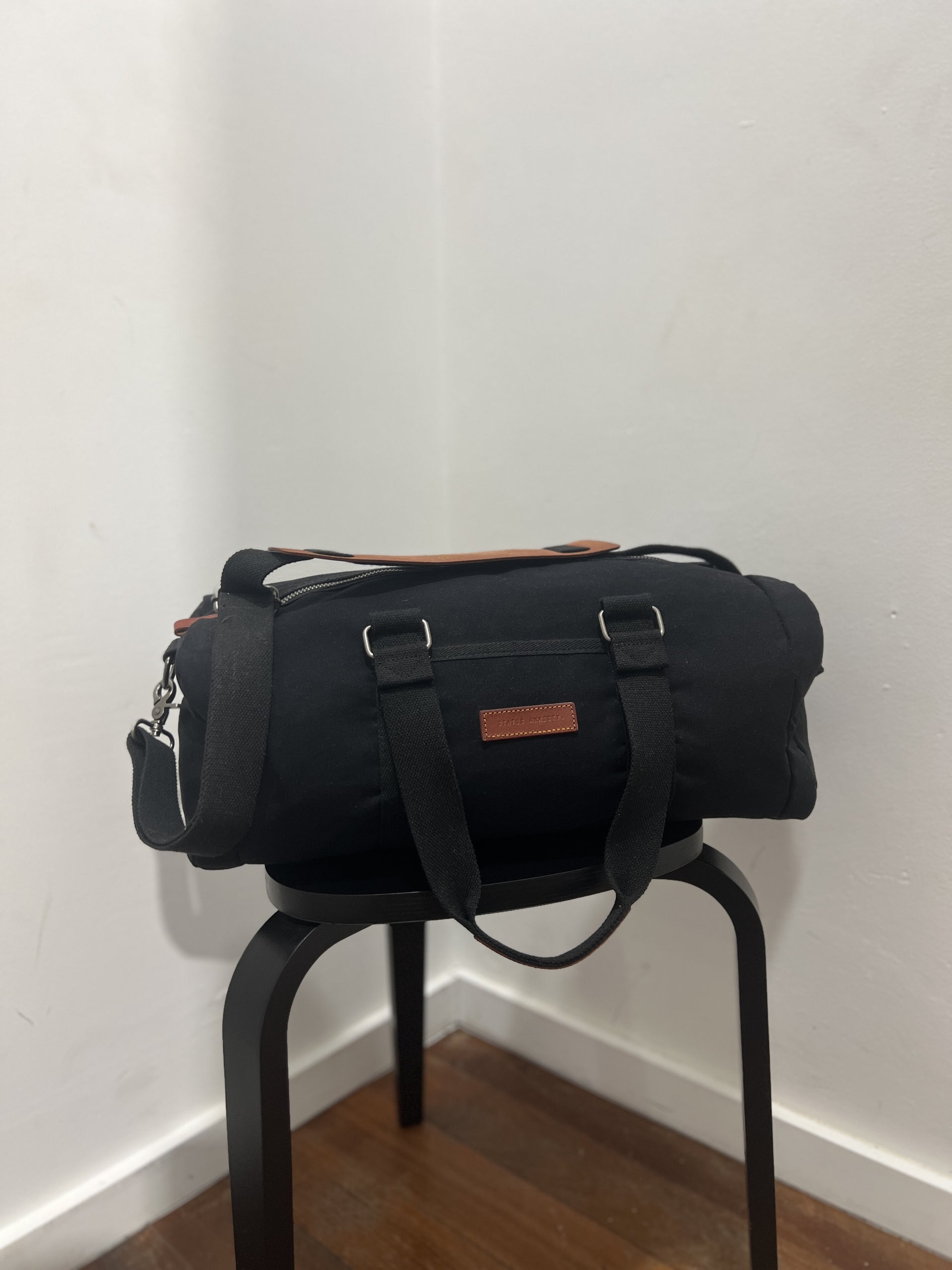 NO LIMITS DUFFLE BAG - BLACK