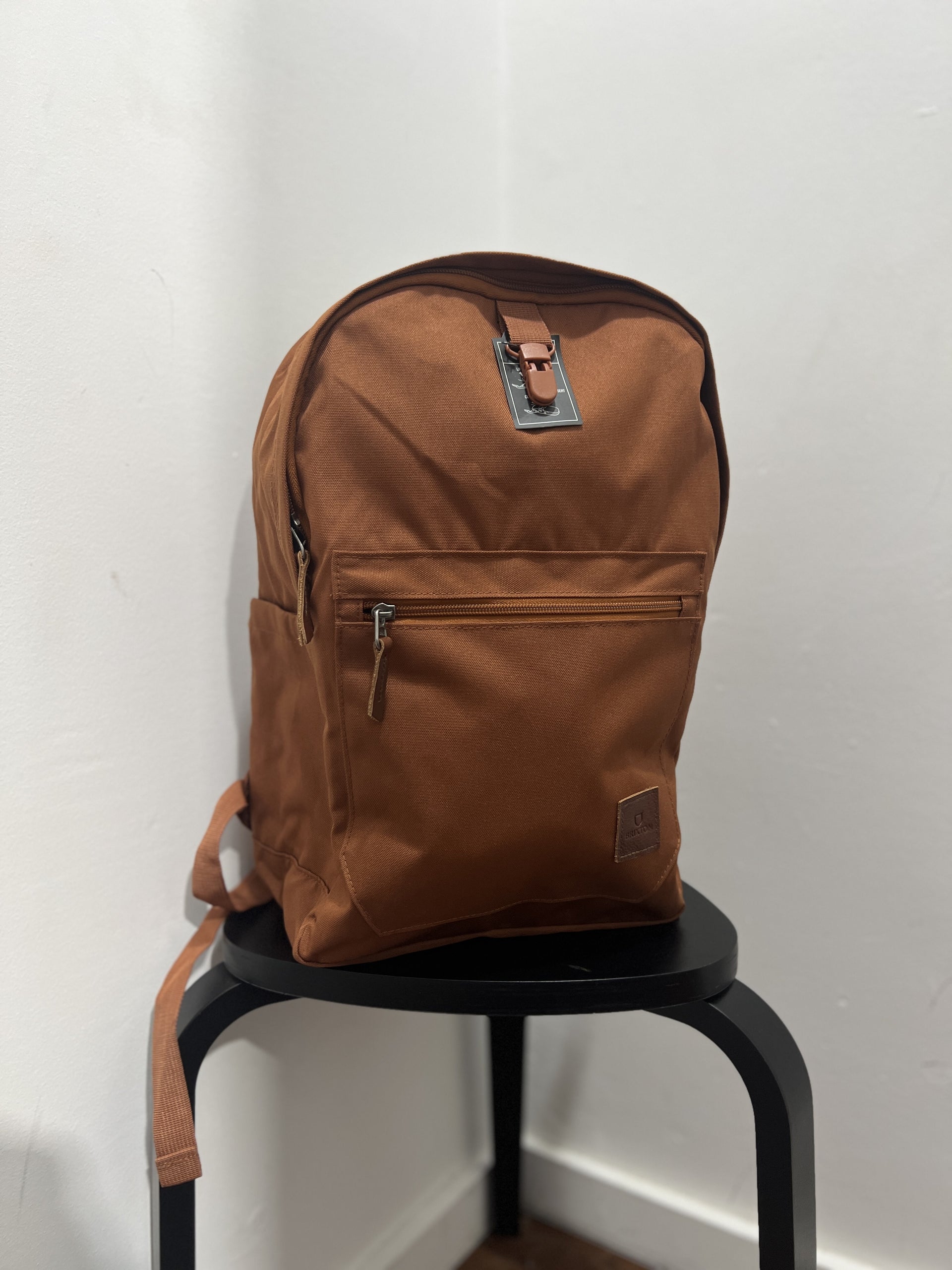 UNIVERSITY BACKPACK - DARK BRICK