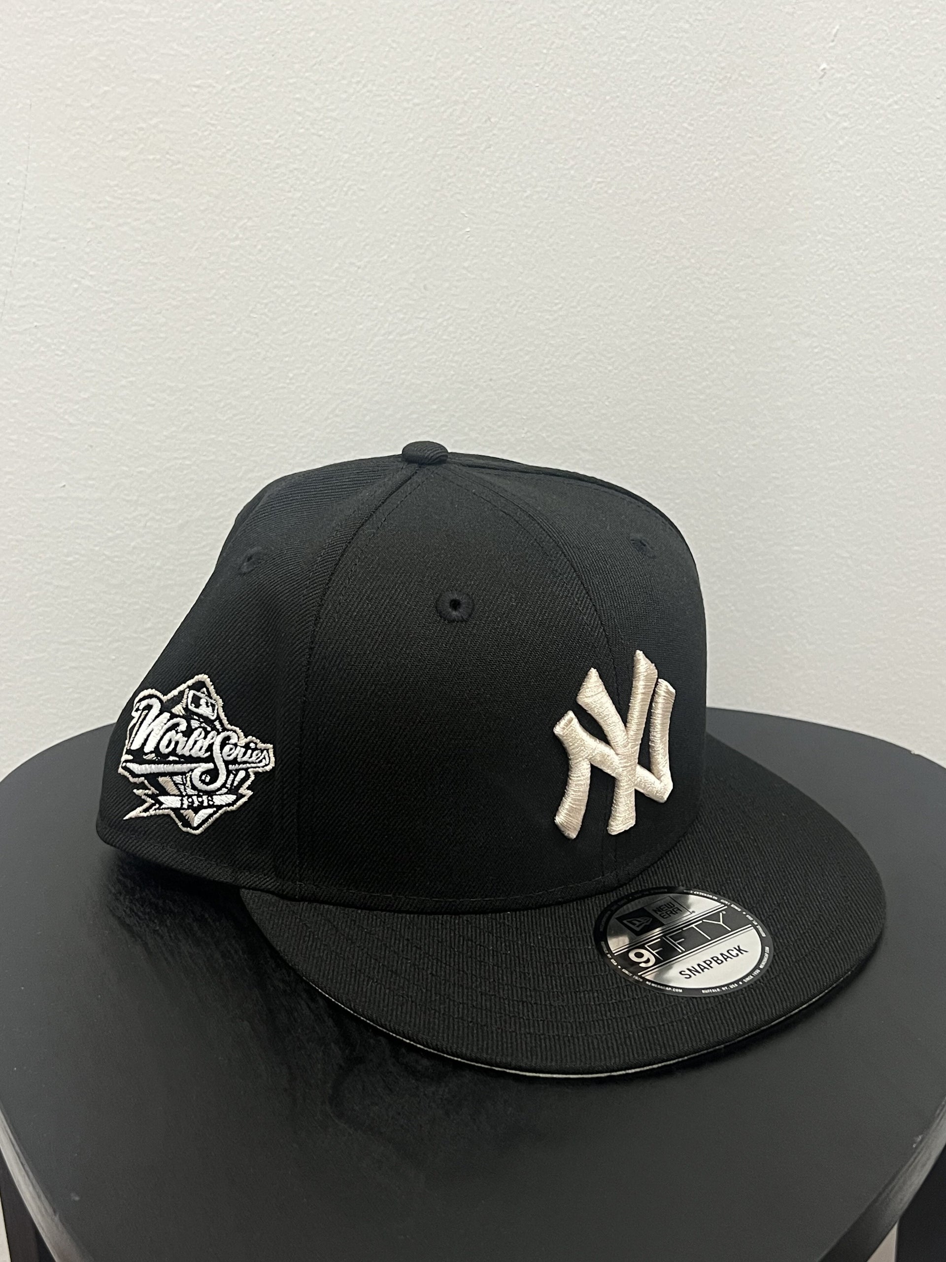 950 SNAPBACK WORLD SERIES -  BLK/STONE